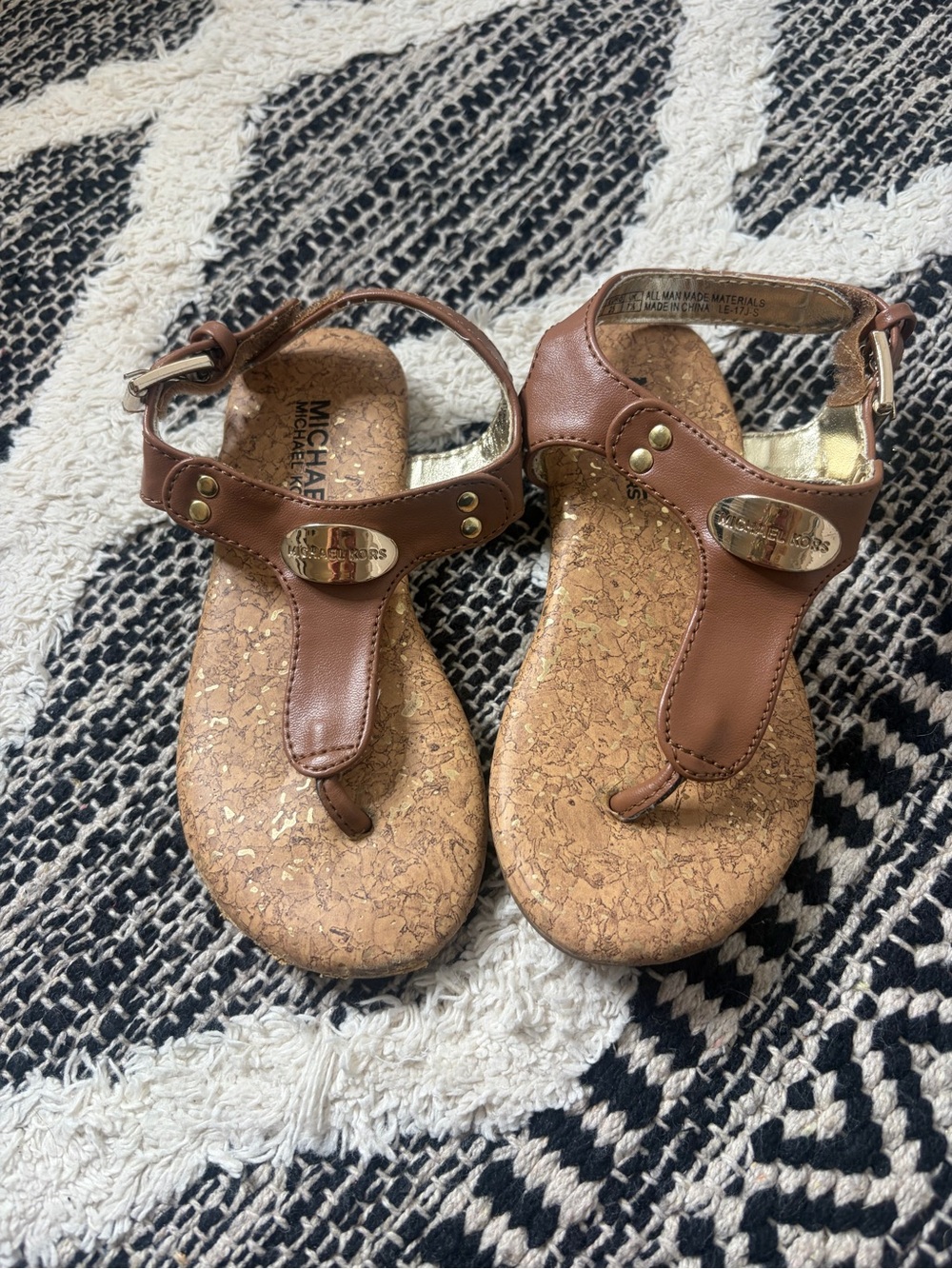 Michael Kors Girls' Brown Cork Thong Sandals size 8